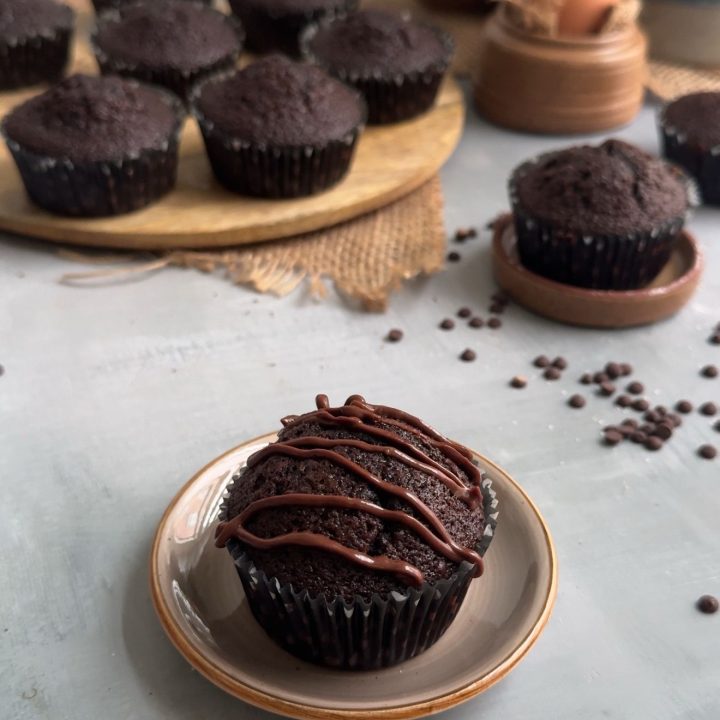 mOIST chocola Moist Chocolate Cupcakes Recipe