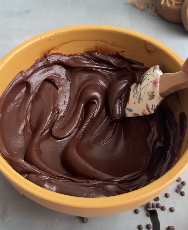 Chocolate Ganache Frosting Recipe