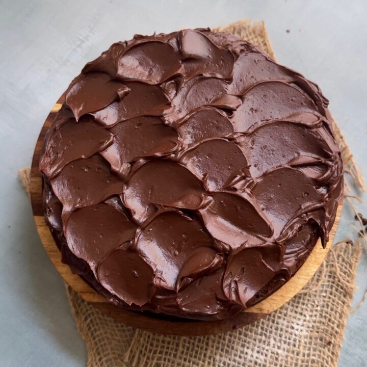 Easy One Bowl Chocolate Cake