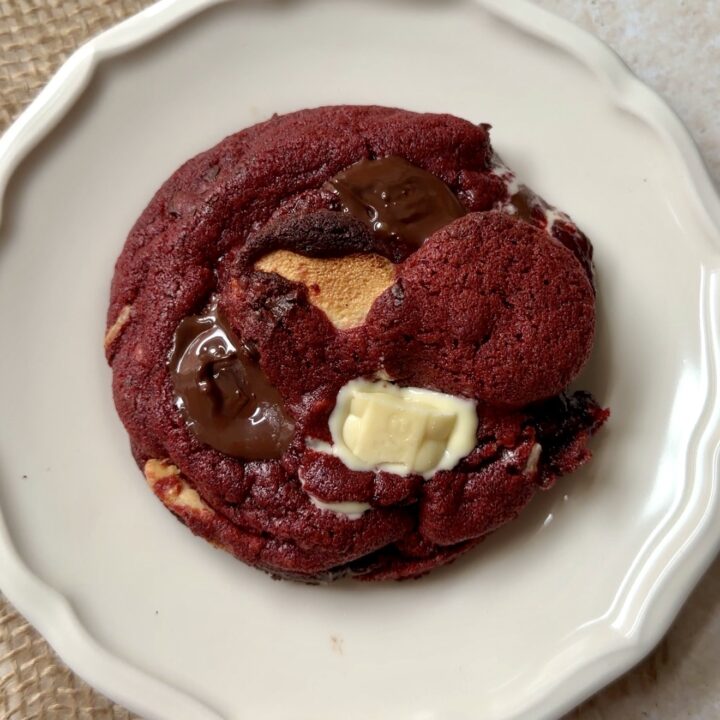 Red velvet s'mores cookies