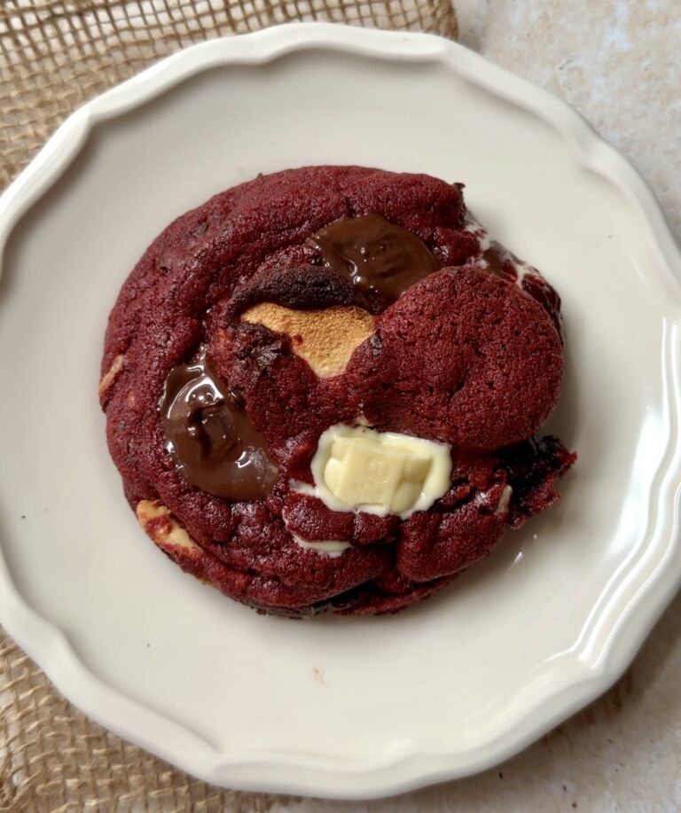 Red velvet s'mores cookies