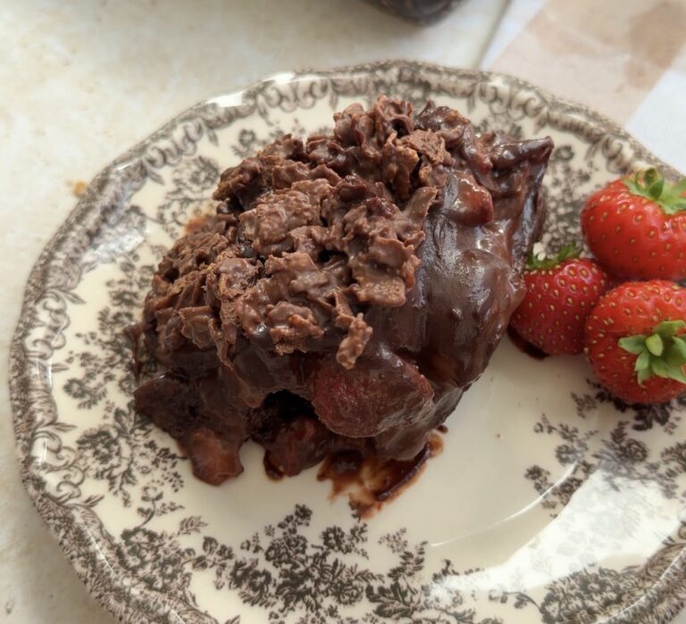 Chocolate Covered Strawberries Crunch Cake