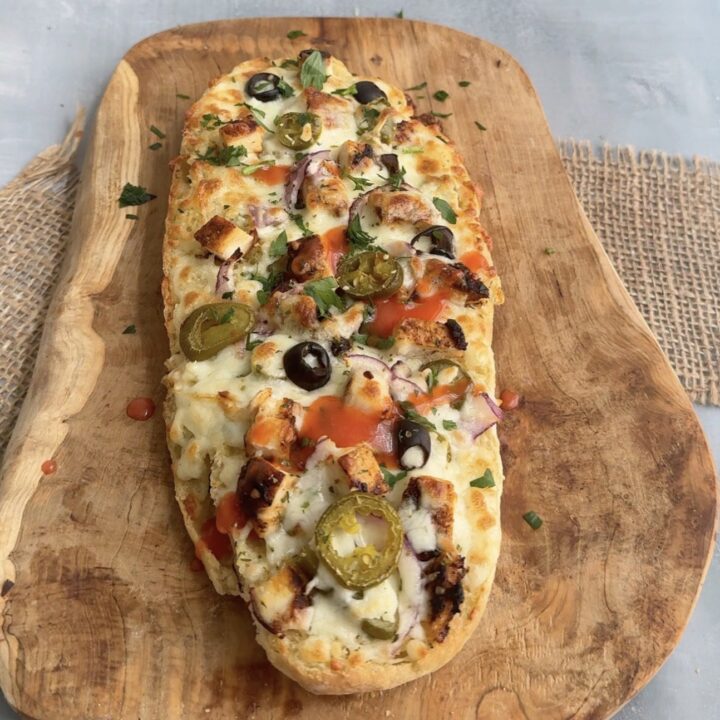 Buffalo Chicken Garlic Bread