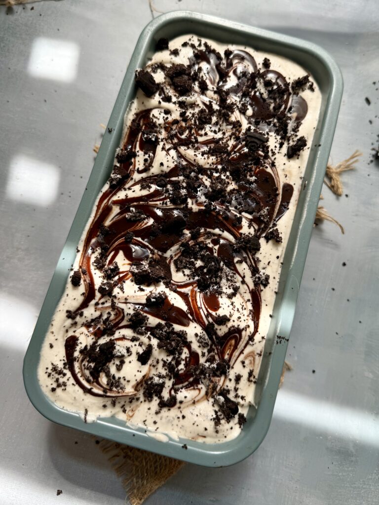 Hot chocolate fudge swirl cookies and cream icecream