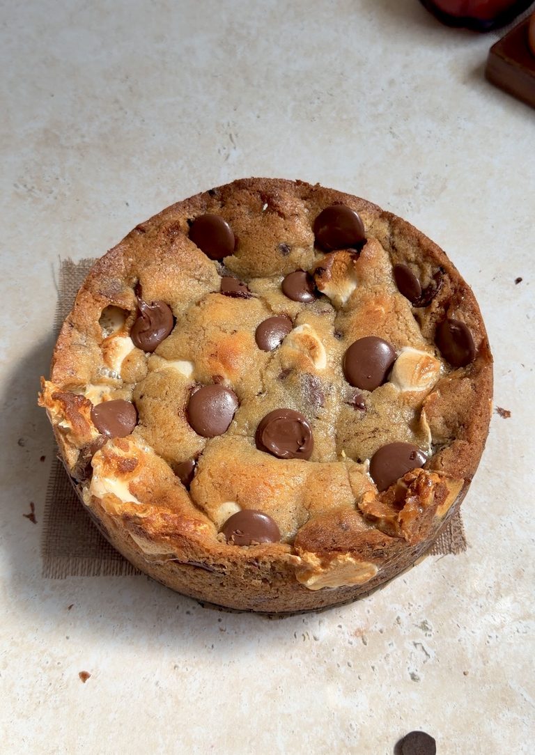S’mores Cookie Pie